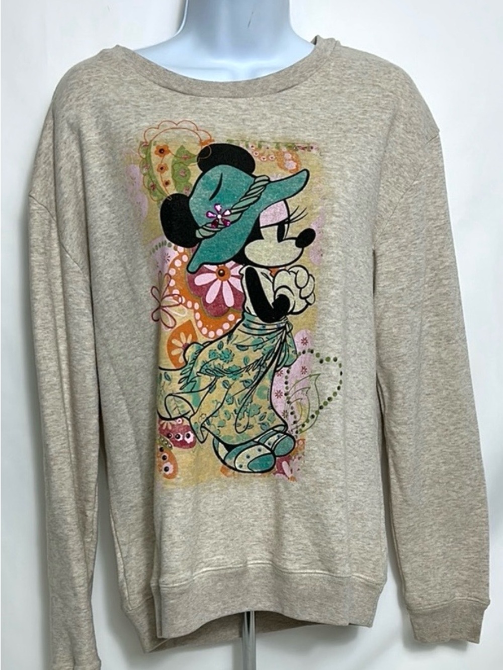 Disney Crew Neck Sweater with Vintage Minnie Mouse Design Woman’s Size Large
